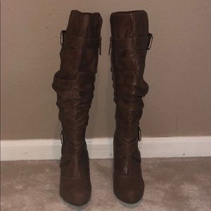SHIEKH BROWN KNEE-HIGH BOOTS WITH HEELS